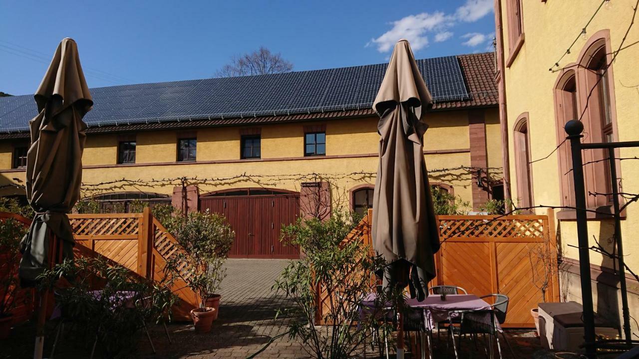 Hotel Restaurant Hambacher Winzer Neustadt an der Weinstraße Esterno foto